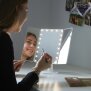 LED Kosmetikspiegel mit Standfuß, verstellbarer Farbtemperatur, dimmbarem - Eckig
