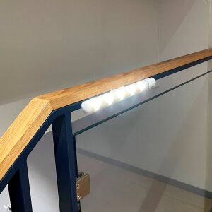 LED Batterie Sensorleiste mit Bewegungsmelder, 25cm, 160° drehbarer Bewegungsmelder, 5 schöne