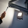 Northpoint Akku LED Baustrahler Arbeitsleuchte Arbeitsscheinwerfer Arbeitsleuchte mit Haken - 20 Watt - 6600mAh Akku - 1300 Lumen - Innen und Außen