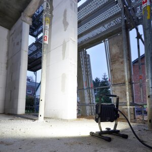 B-Ware LED Blackline Baustrahler mit Standfuß