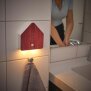 Naturgeräuschebox Vogel Gesang Vogelzwitscher Box Bewegungsmelder Vogelgeräusche - Kirschholz / Haus