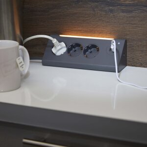 3-Fach Ecksteckdosenleiste mit Nachtlicht mit Dämmerungssensor USB und USB-C Ausgänge 140cm - Grau