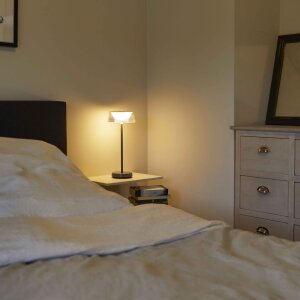 LED Design Akku Tischlampe dimmbar für Innen und Außen mit 2200 mAh Akku Zylinderform