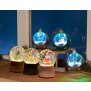 LED Weihnachtskugeln Melodiefunktion mit Schneewirbeleffekt rotierenden Figuren Batteriebetrieben
