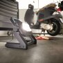 B-Ware LED Arbeitsstrahler 55 Watt dimmbar robustes Gehäuse stabiles Standgestell integrierter
