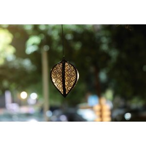 LED Solar Metall Hängeleuchte LED Windlicht Dekolampe Dämmerungssensor Schattenspiel - Schwarz