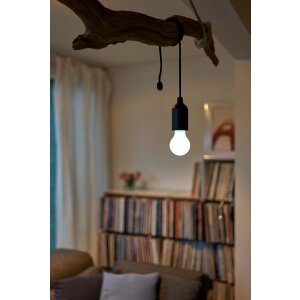 RGB LED Ziehlampe mit Fernbedienung, Timer & Batterie – Farbwechsel, 0,5W, 3x1,5V AA 3er-Set schwarz