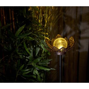 B-Ware Dekorative Solar Lotus Wasserlilie aus Metall mit Glaskugel warmweißes Licht - Bruchglasoptik (D x H) 28 x 12 cm Groß Braun mit Stanzmuster