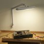 Northpoint LED Profi Arbeitsleuchte mit Wand- und Tischhalterung Arbeitslampe Wandhalterung Farbtemperatur einstellbar Werkstattlampe Kosmetik Tischhalterung Dimmbar